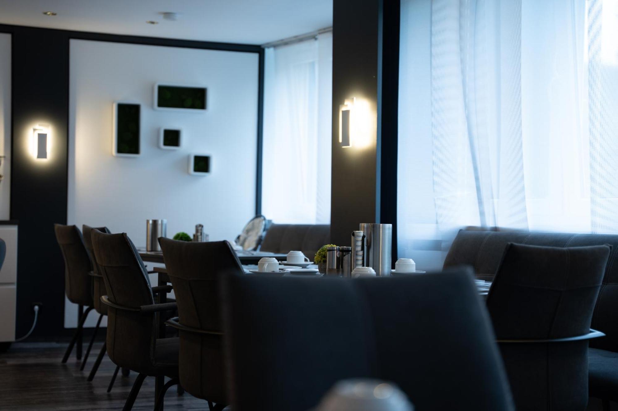 Hotel Grille แอร์ลังเงิน ภายนอก รูปภาพ